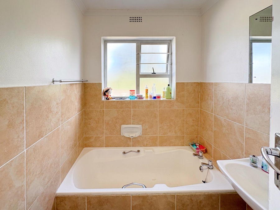 To Let 3 Bedroom Property for Rent in De Bron Western Cape